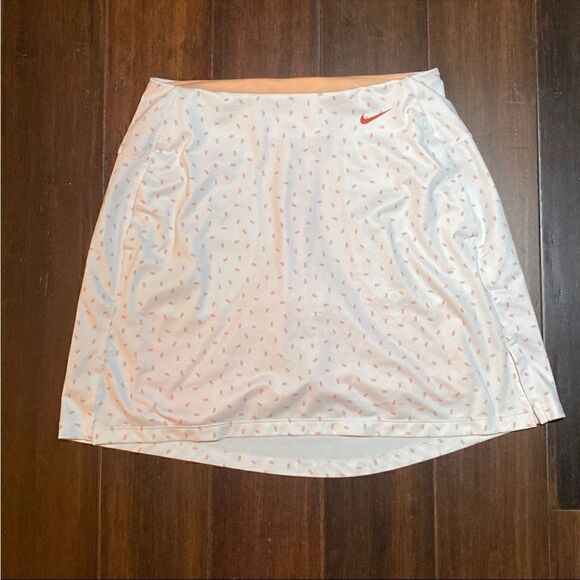 Nike Ladies Standard Fit Skort - Picture 1 of 8